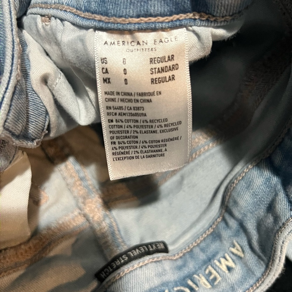 American Eagle Outfitters Light Blue Distressed Straight Leg Jeans - Picture 3 of 3